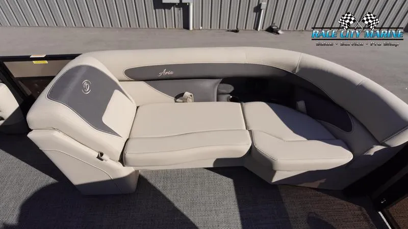 Slide: The Image of BARLETTA BOATS A22UC - 13