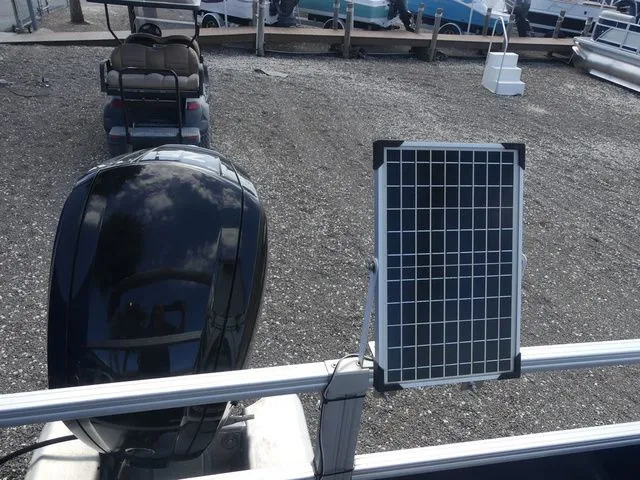 Slide: The Image of Sun Tracker Bass Buggy 18 DLX 2023 - 23