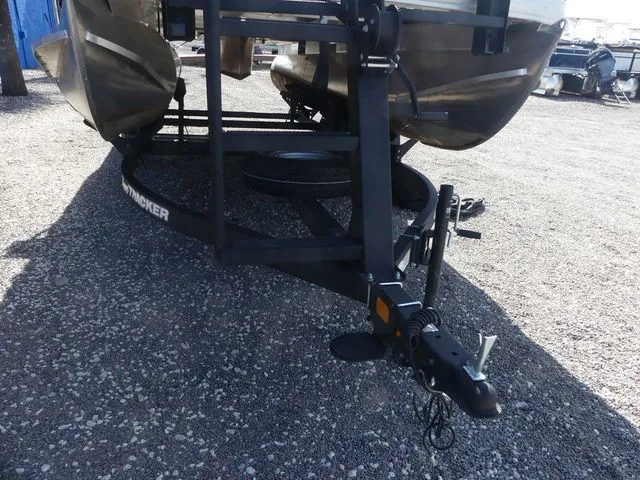Slide: The Image of Sun Tracker Bass Buggy 18 DLX 2023 - 26