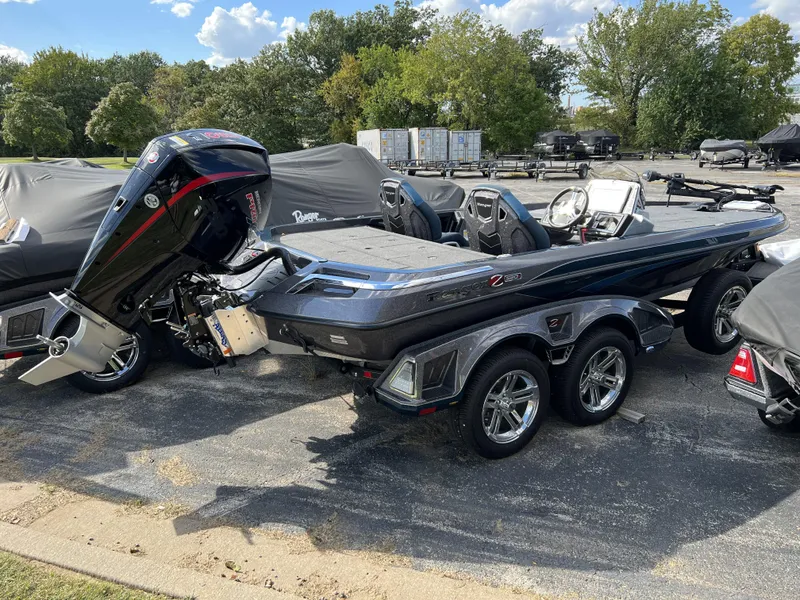 Slide: The Image of 2024 Ranger Z520R Ranger Cup Equipped boat in a parking lot. - 3