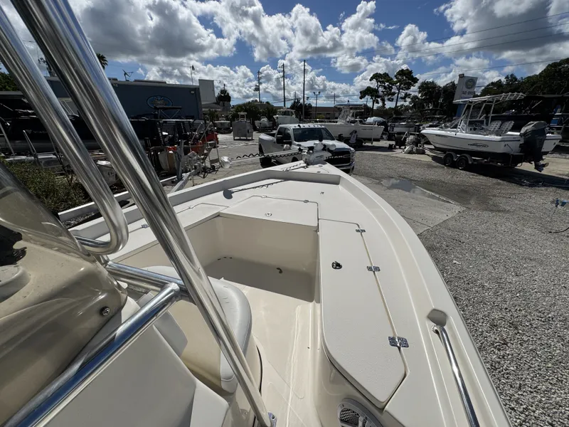 Slide: The Image of Bulls Bay 2200CC 2019 - 10
