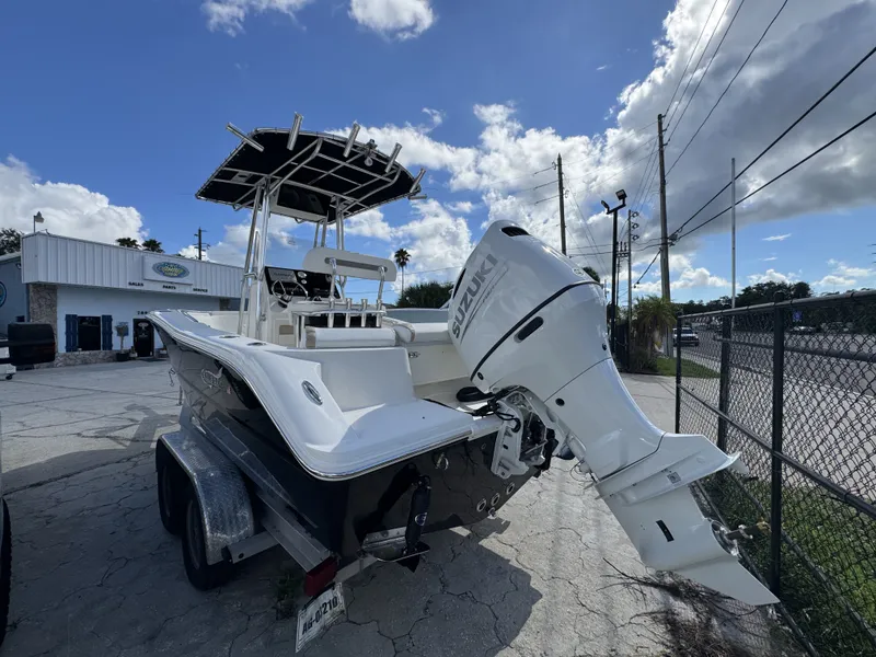 Slide: The Image of Bulls Bay 200 CC 2027 - 2