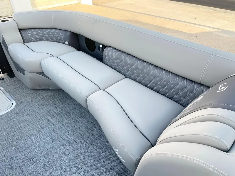 Slide: The Image of Luxurious seating on the 2024 Barletta Lusso 25UCA pontoon boat. - 43