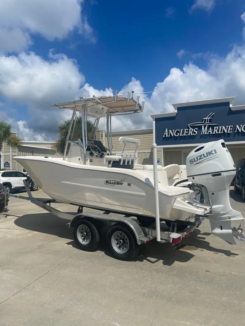 Slide: The Image of 2021 Bulls Bay 200 CC boat on trailer at Anglers Marine dealership. - 4