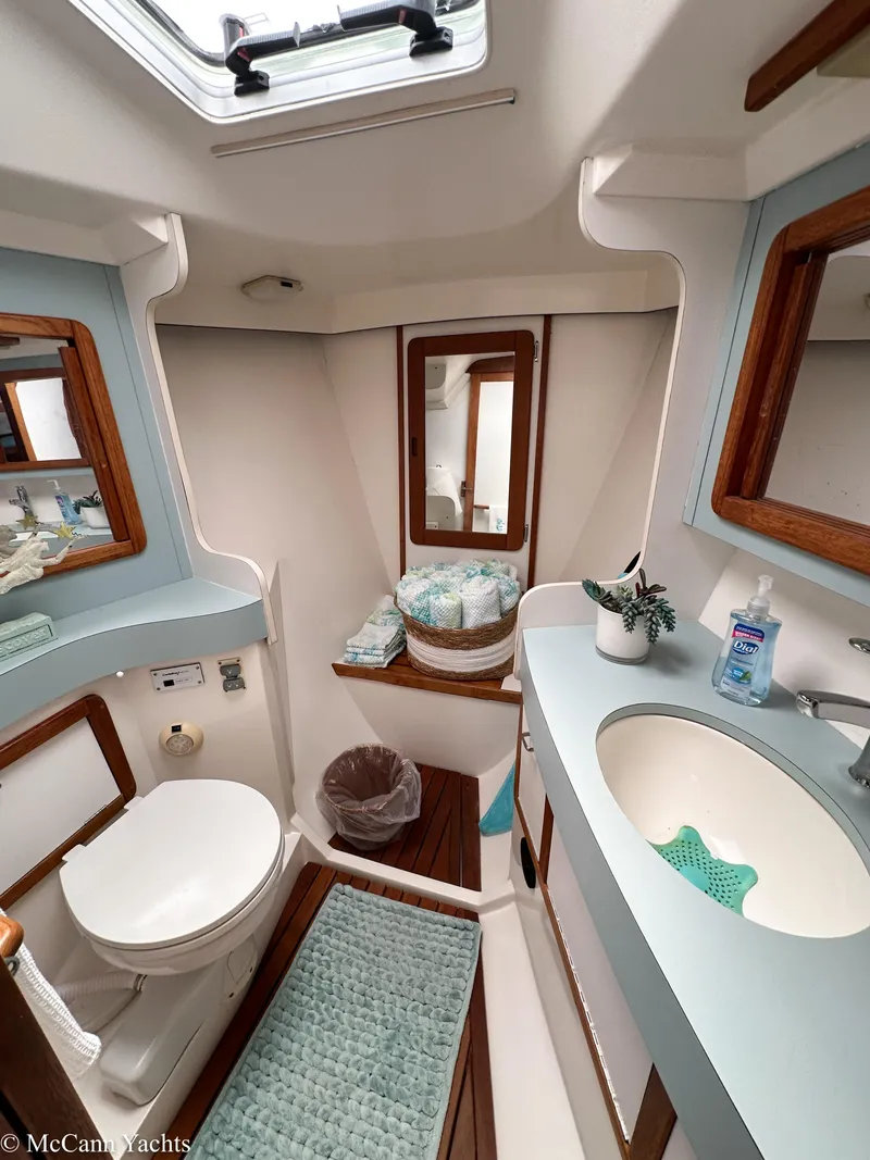 Slide: The Image of Catalina 42 1991 - 56