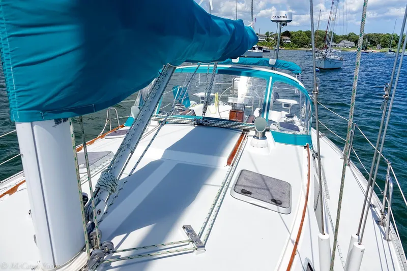 Slide: The Image of Catalina 42 1991 - 74