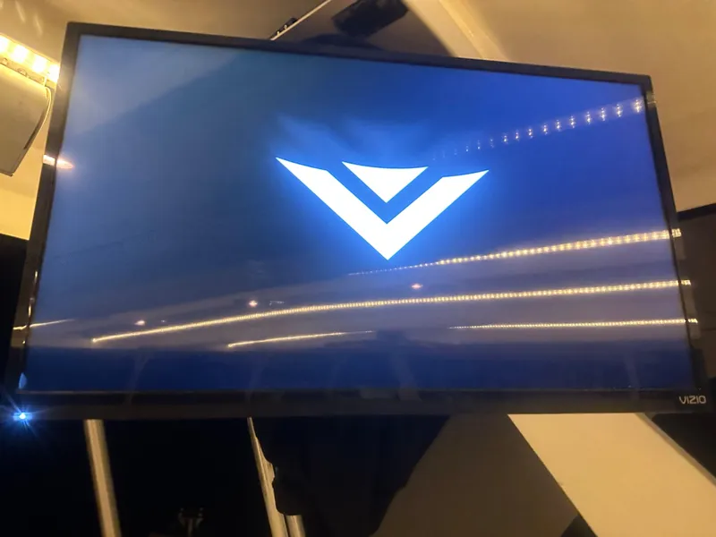 Slide: The Image of Vizio TV screen on Sumerset Double Dippin 2006 houseboat. - 26