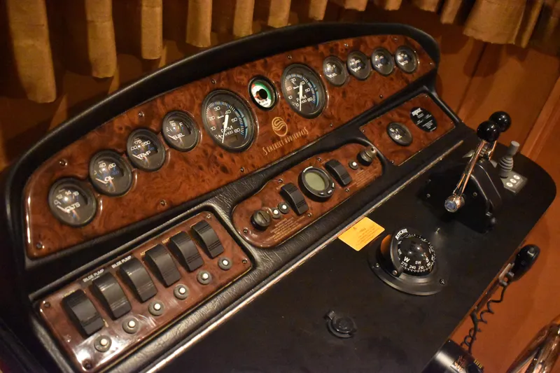 Slide: The Image of Control panel of a 2006 Sumerset Double Dippin houseboat. - 30