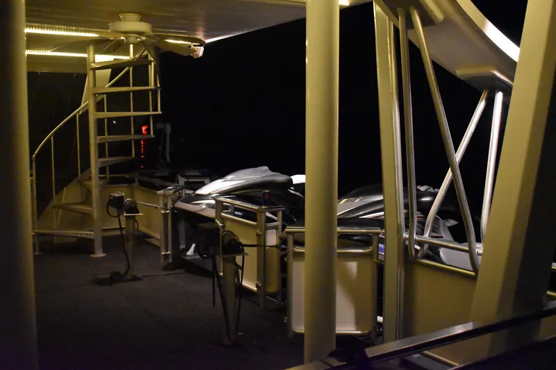 Slide: The Image of Sumerset Double Dippin Share #8, #10, #11 & #12 2006 - 70