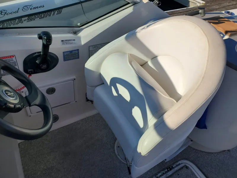 Slide: The Image of Sea Ray 270 Amberjack 2005 - 26