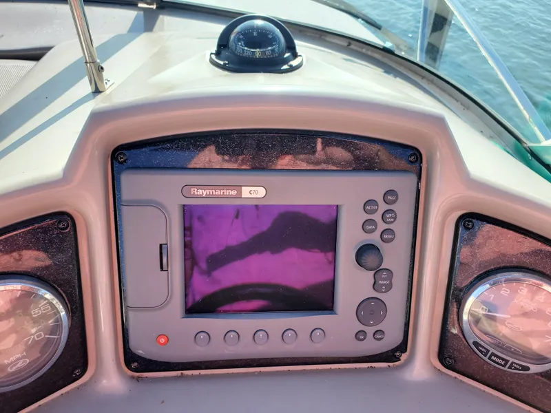 Slide: The Image of Sea Ray 270 Amberjack 2005 - 30