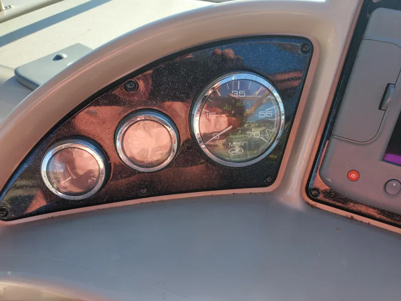 Slide: The Image of Sea Ray 270 Amberjack 2005 - 34