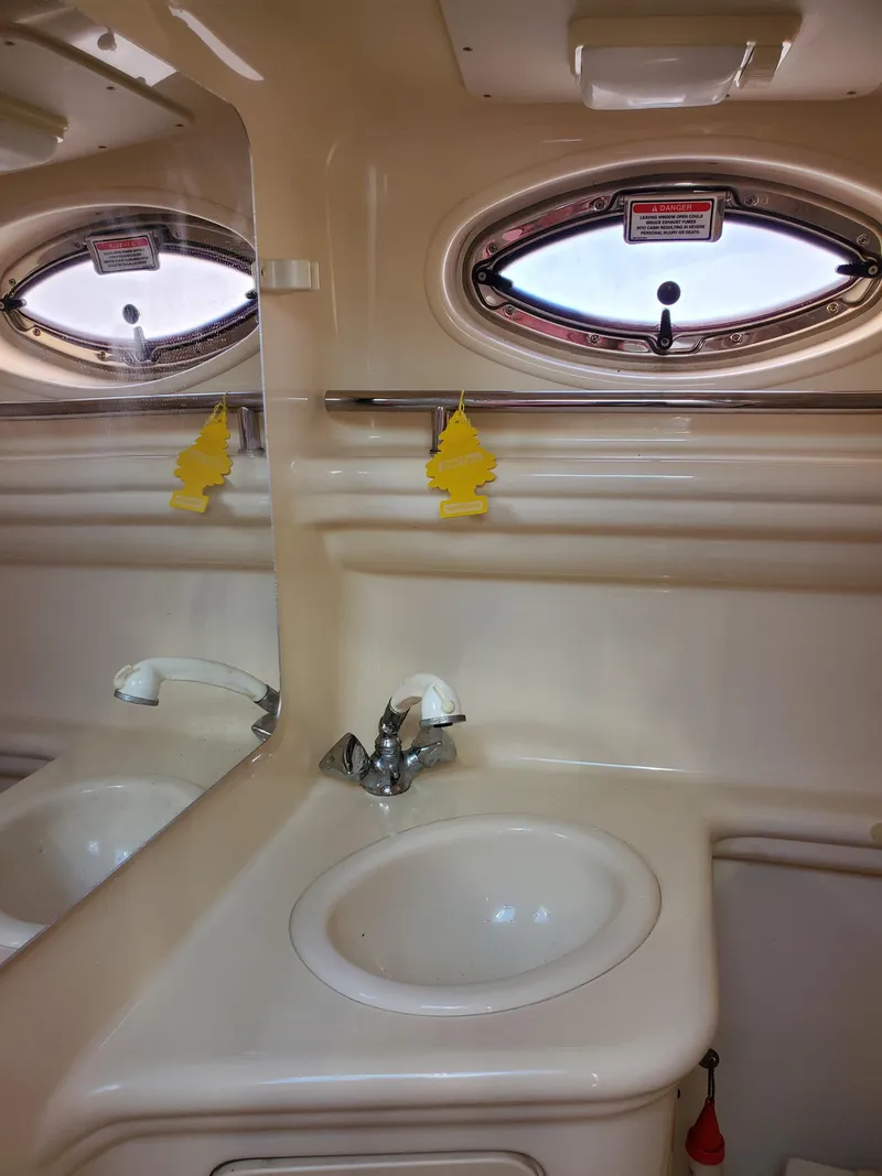 Slide: The Image of Sea Ray 270 Amberjack 2005 - 53