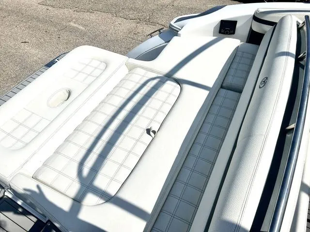 Slide: The Image of Cobalt R7 Surf 2021 - 63