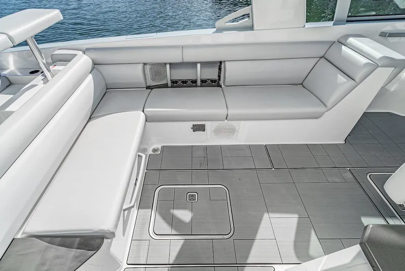 Slide: The Image of Spacious seating area on the 2024 Aviara AV 32 boat with modern design. - 18