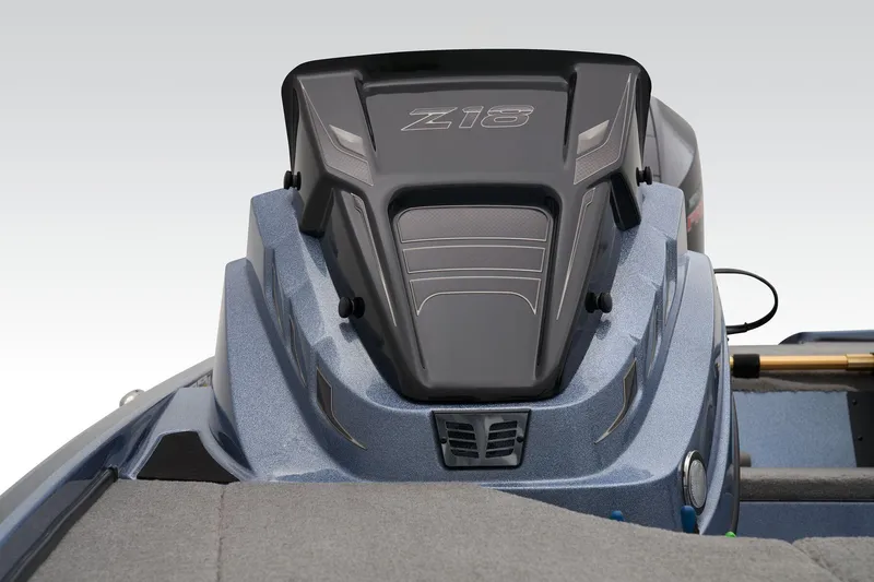 Slide: The Image of 2024 Nitro Z18 Pro boat engine compartment. - 32