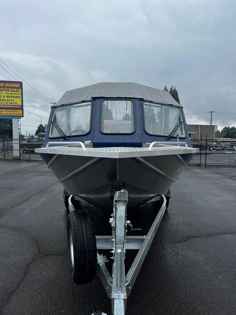 Slide: The Image of 2024 Thunder Jet 200 Luxor boat on trailer, front view. - 8