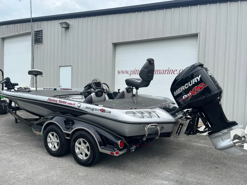 Slide: The Image of 2016 Ranger Z520C bass boat with Mercury Pro XS engine. - 15