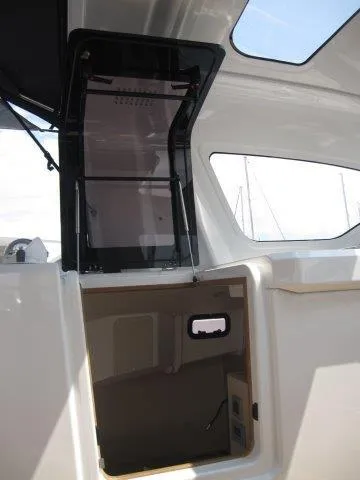 Slide: The Image of Jeanneau 55 2026 - 92