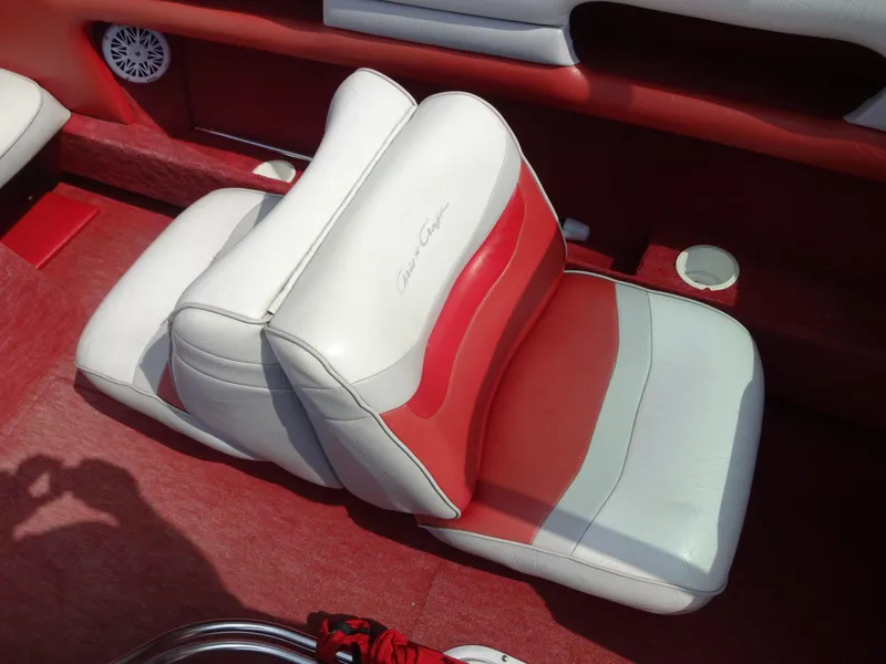 Slide: The Image of 1993 Chris-Craft 197 Concept boat seat with red and white upholstery. - 12
