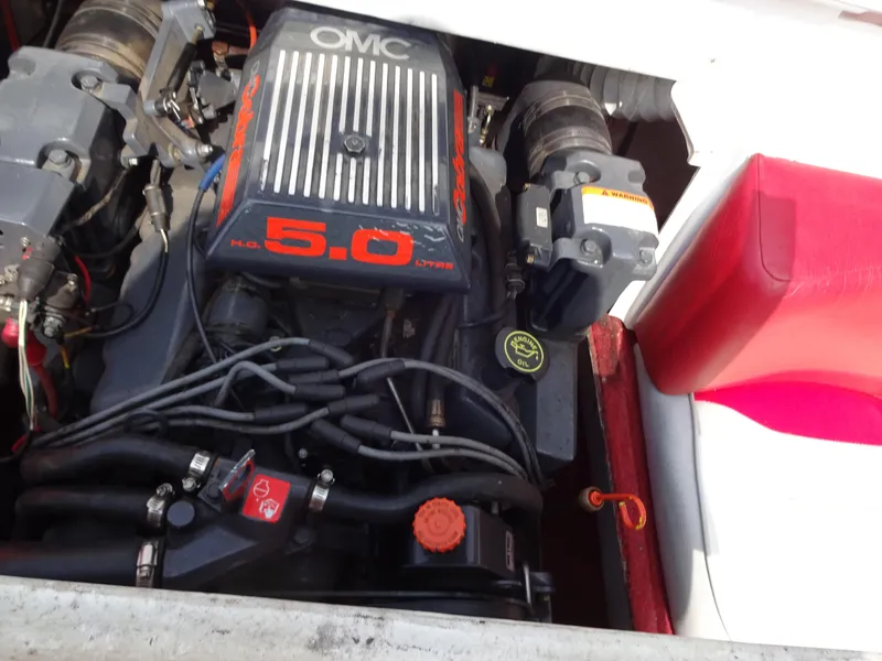 Slide: The Image of 1993 Chris-Craft 197 Concept boat engine, OMC 5.0 liter V8. - 15