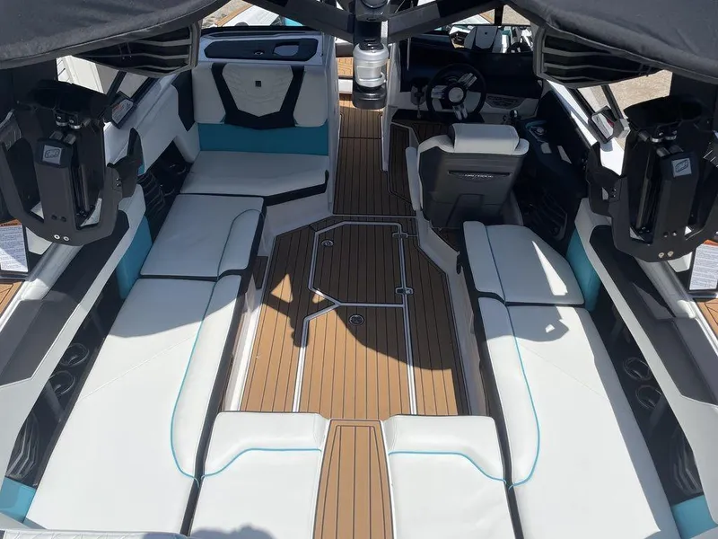 Slide: The Image of Nautique Super Air Nautique G23 2023 - 3