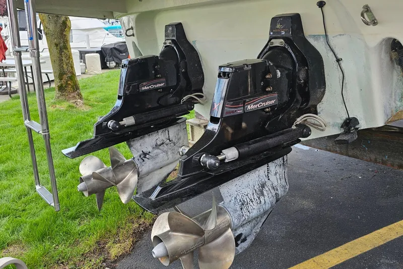 Slide: The Image of 2006 Monterey 298SC Super Sport boat with dual MerCruiser Bravo Three outdrives. - 70