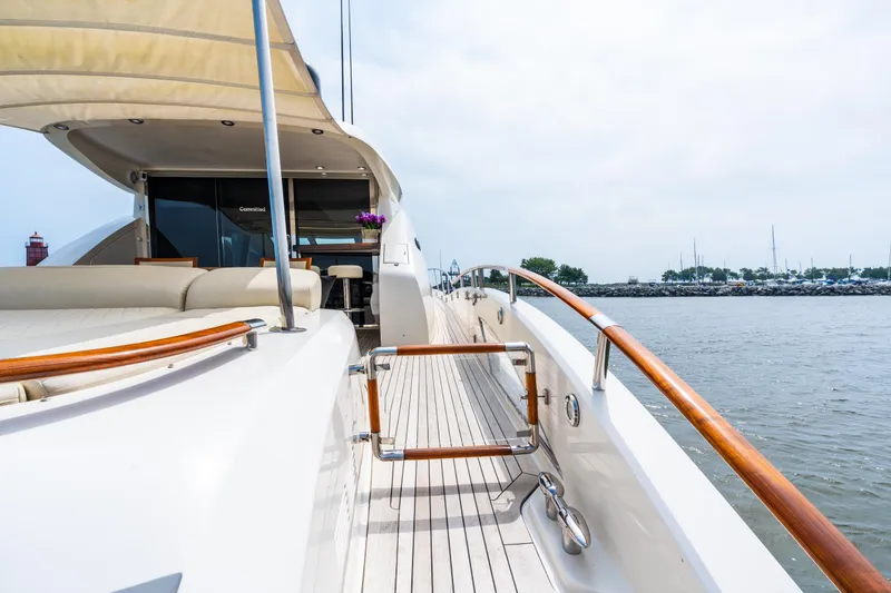 Slide: The Image of Lazzara Yachts LSX 75 2008 - 39