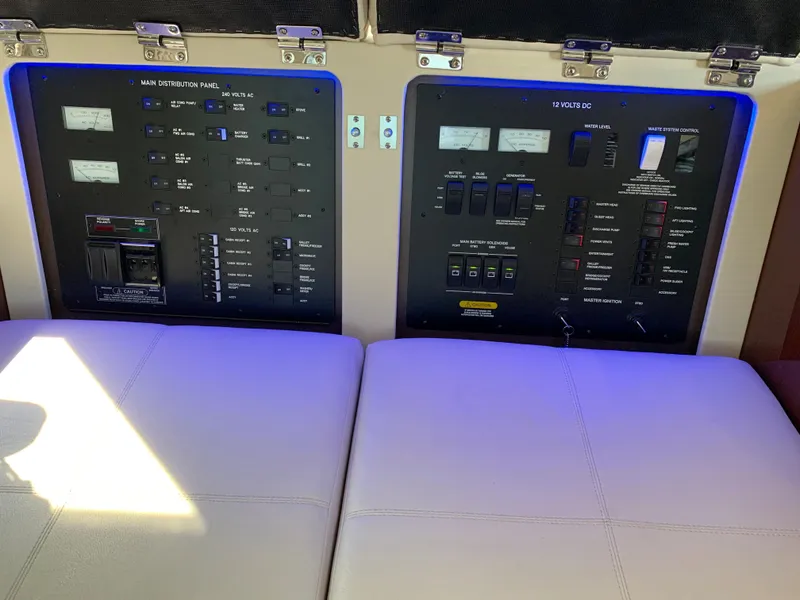 Slide: The Image of Control panels inside a 2017 Sea Ray Sundancer 460 yacht. - 26