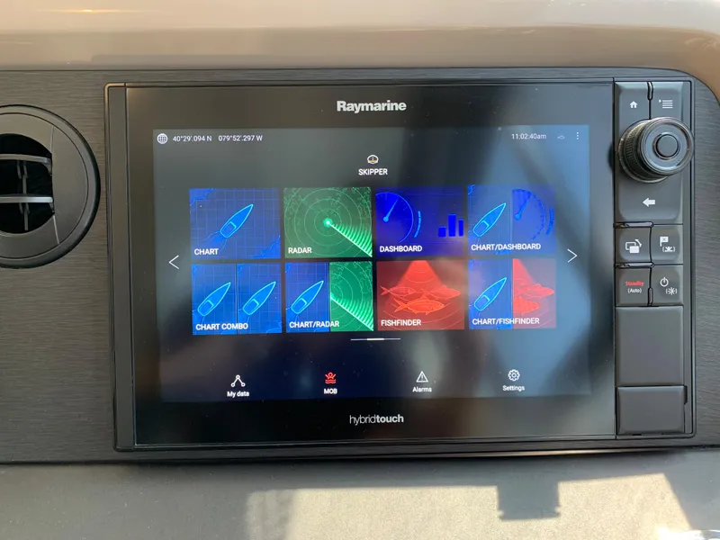 Slide: The Image of Raymarine navigation system on 2017 Sea Ray Sundancer 460 yacht. - 29