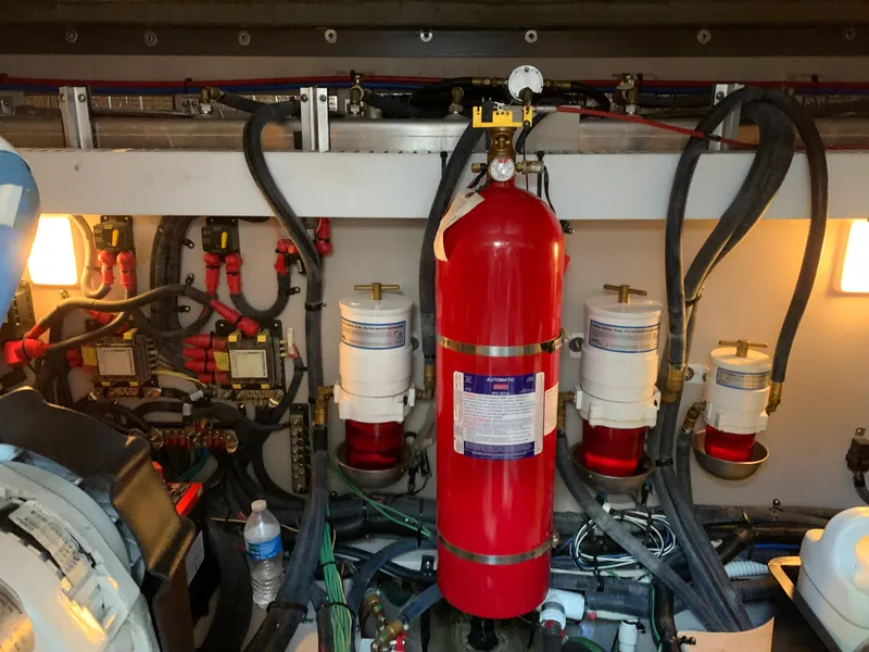 Slide: The Image of Sea Ray Sundancer 460 2017 - 60