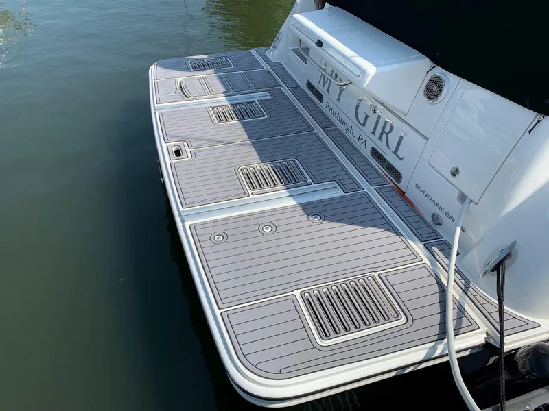 Slide: The Image of 2017 Sea Ray Sundancer 460 swim platform at dock. - 7