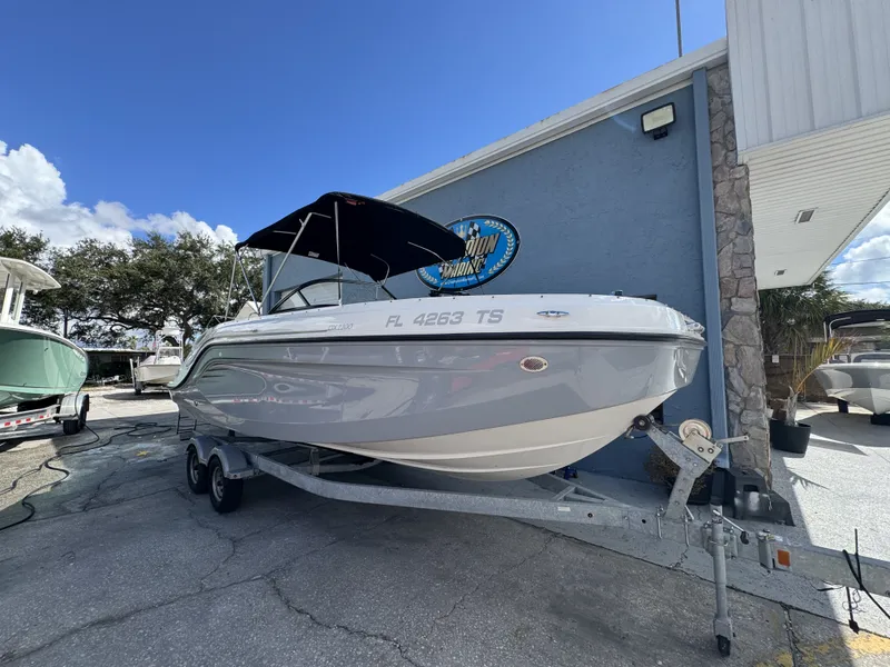 The Image of Bayliner DX 2200 2023 - undefined