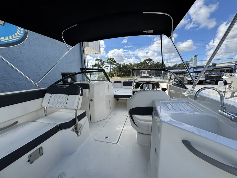 Slide: The Image of Bayliner DX 2200 2023 - 6