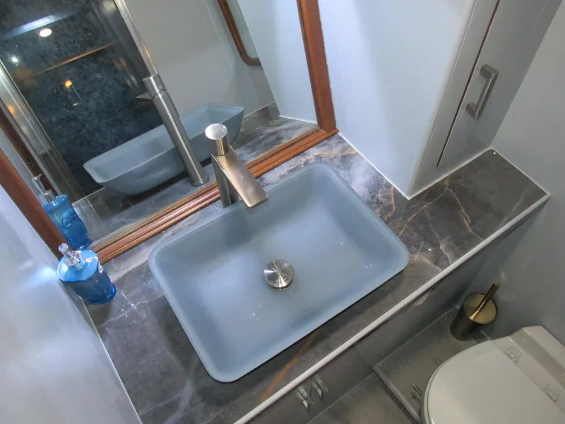 Slide: The Image of Vista 49 Motor Yacht 1988 - 115