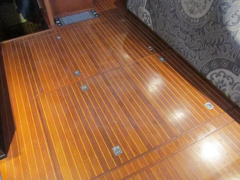 Slide: The Image of Vista 49 Motor Yacht 1988 - 122