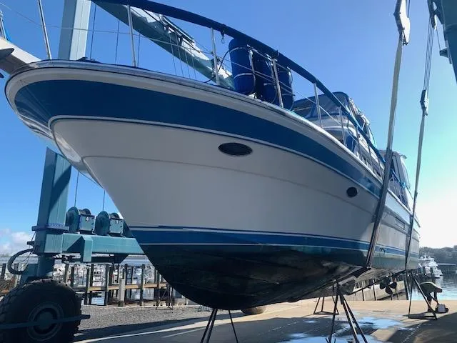 Slide: The Image of Vista 49 Motor Yacht 1988 - 150