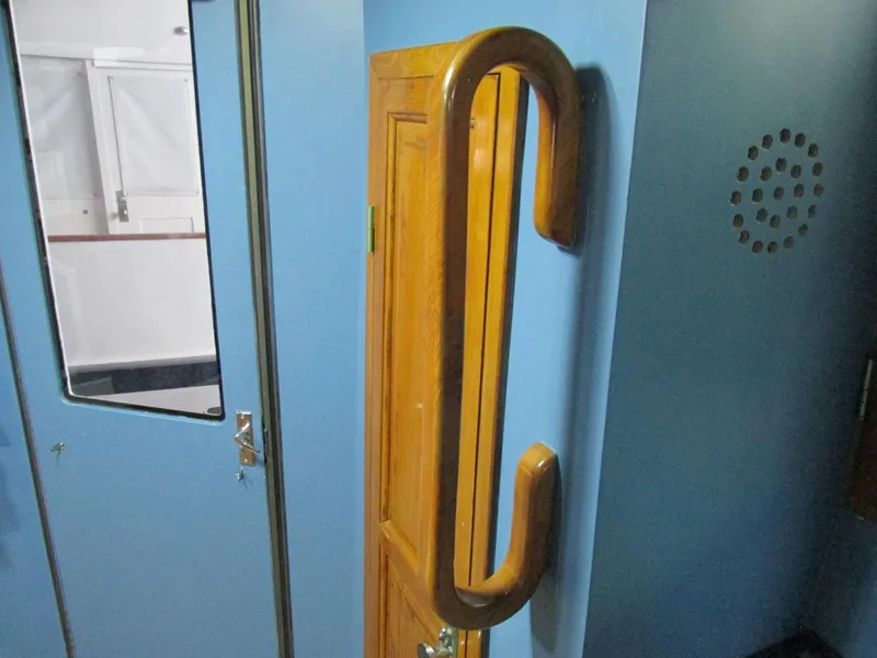 Slide: The Image of Vista 49 Motor Yacht 1988 - 51