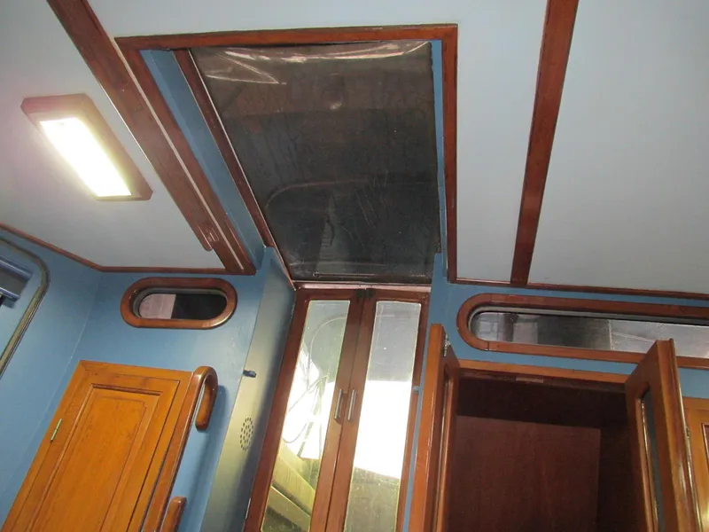 Slide: The Image of Vista 49 Motor Yacht 1988 - 53