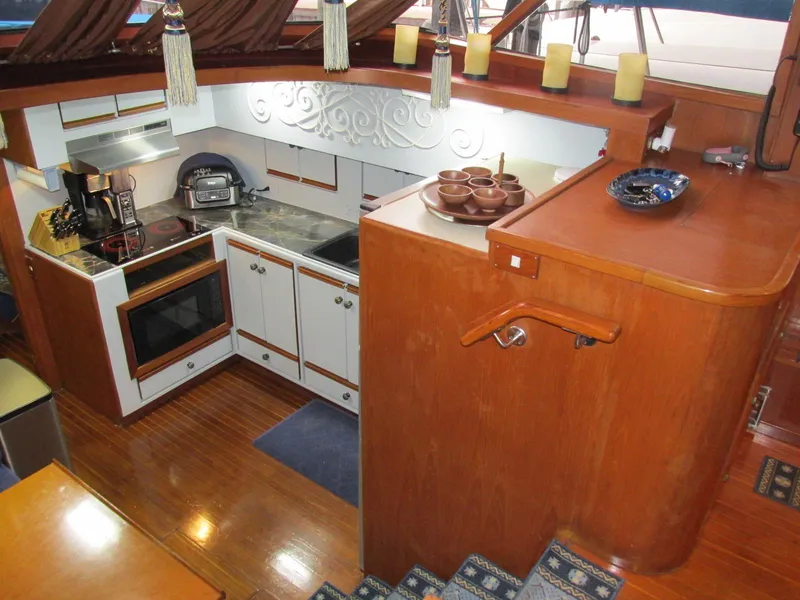 Slide: The Image of Vista 49 Motor Yacht 1988 - 64