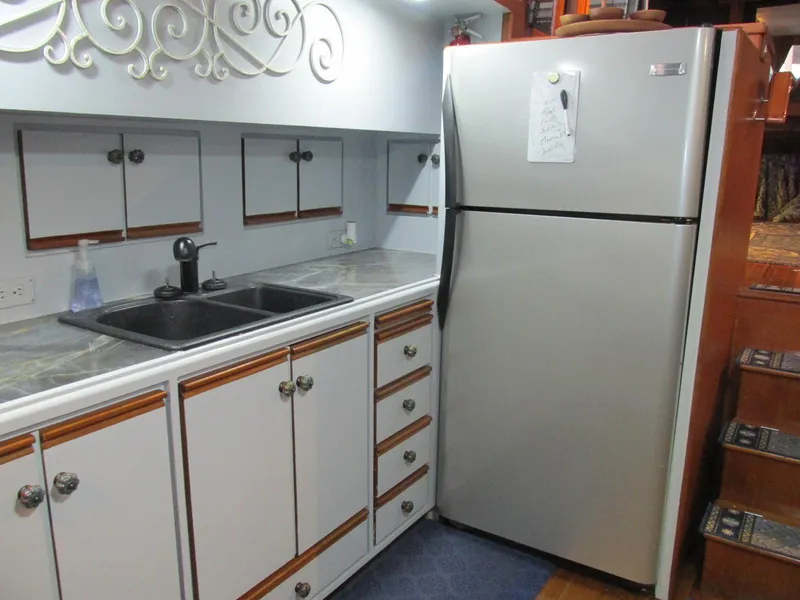 Slide: The Image of Vista 49 Motor Yacht 1988 - 67