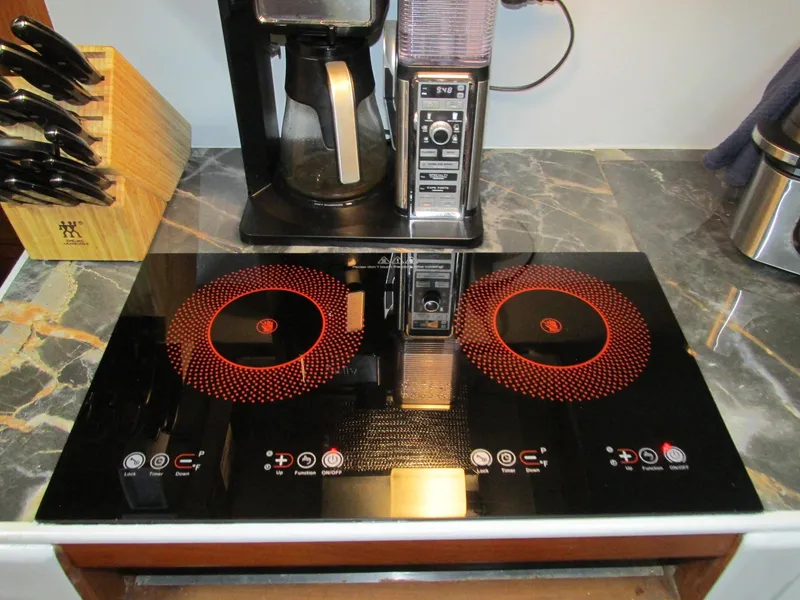 Slide: The Image of Vista 49 Motor Yacht 1988 - 70