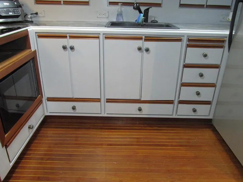 Slide: The Image of Vista 49 Motor Yacht 1988 - 73