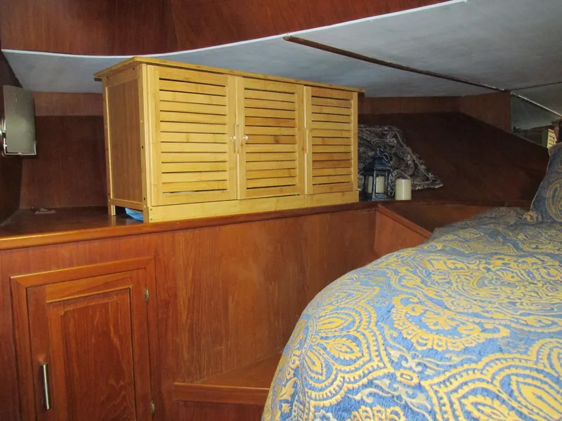 Slide: The Image of Vista 49 Motor Yacht 1988 - 81