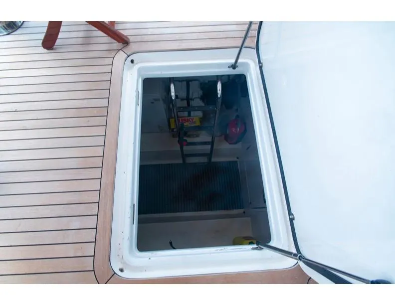 Slide: The Image of Hatteras 64 Motor Yacht 2006 - 51