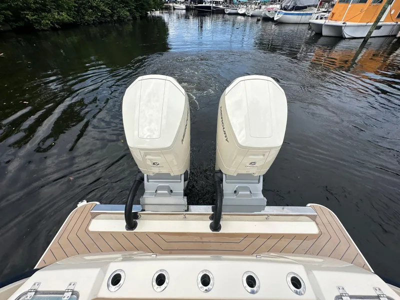 Slide: The Image of Scout 400 LXF 2026 - 2