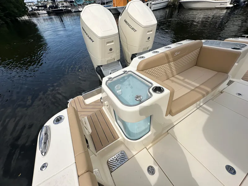 Slide: The Image of Scout 400 LXF 2026 - 24