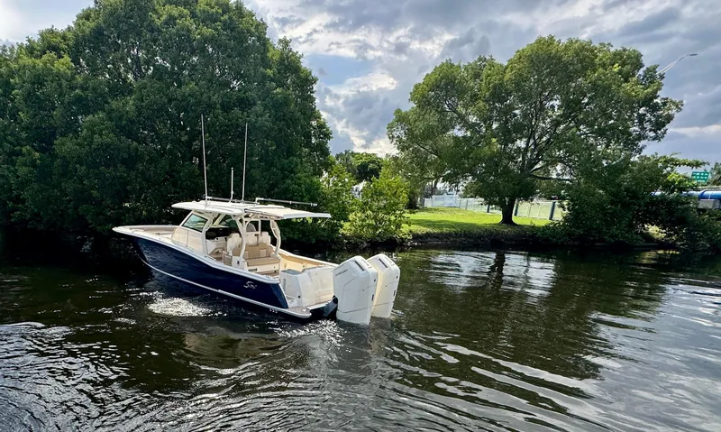 Slide: The Image of Scout 400 LXF 2026 - 26