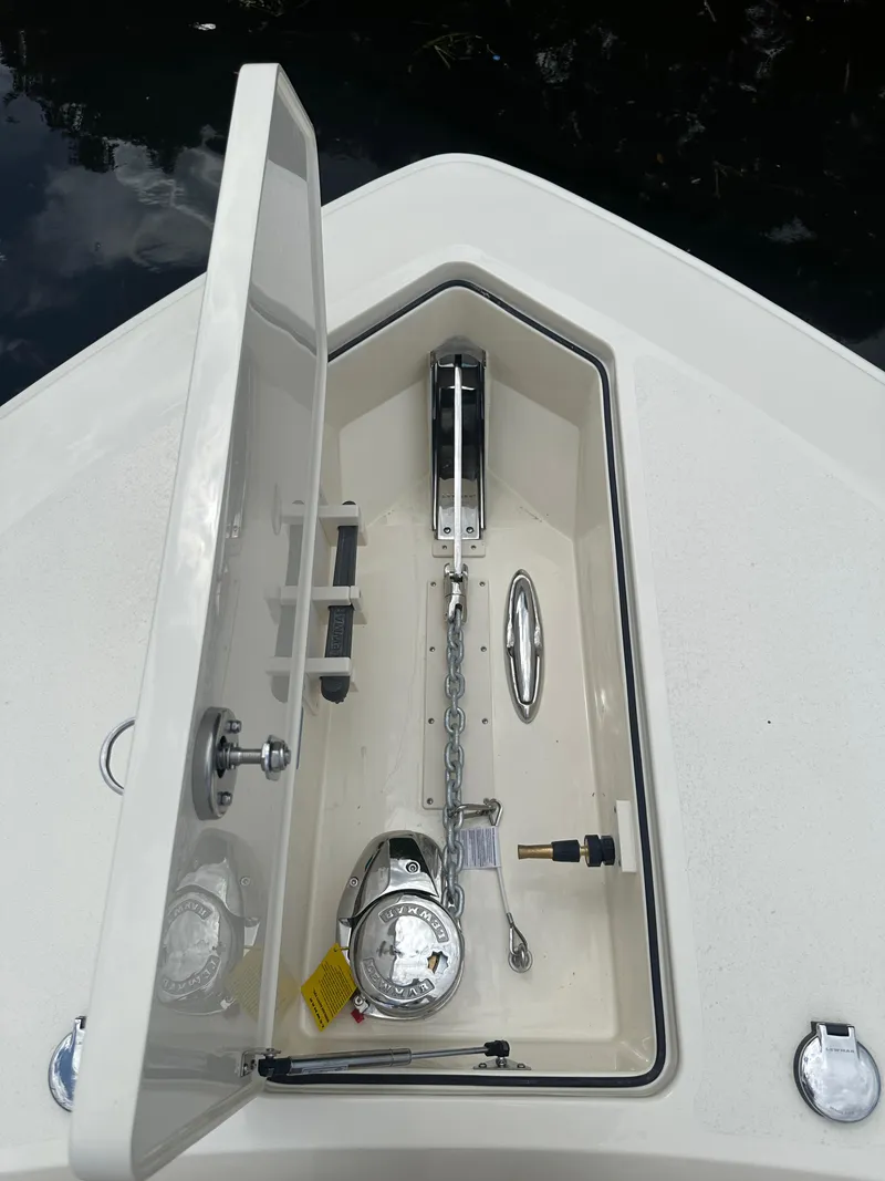 Slide: The Image of Scout 400 LXF 2026 - 3