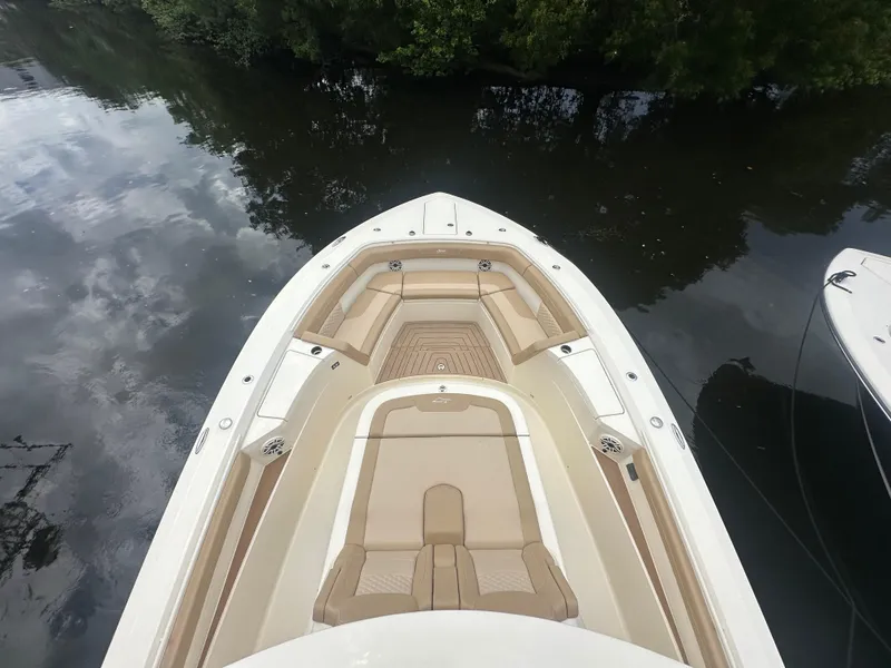 Slide: The Image of Scout 400 LXF 2026 - 4